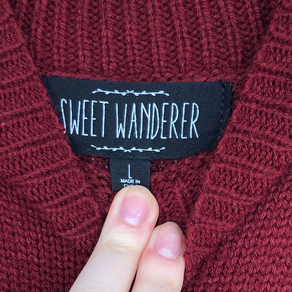 SW Cutout Sweater - Picture 3 of 4